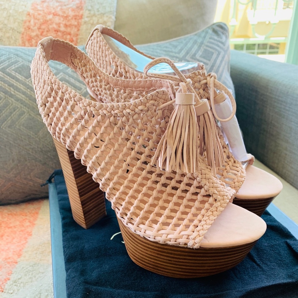 Pencey Alexus shoes